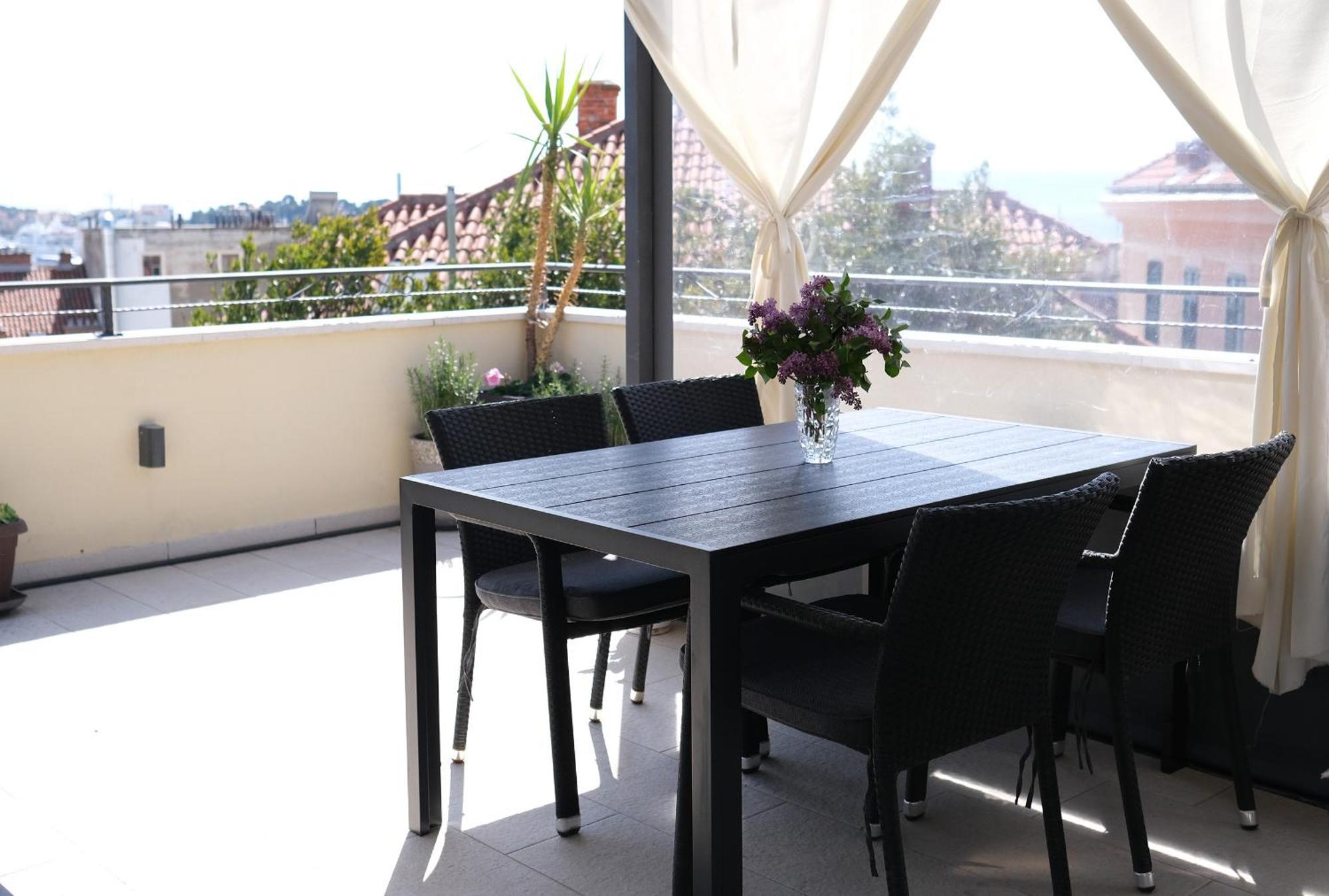 Prime Location Penthouse Apt With A Large Terrace Split Exteriör bild