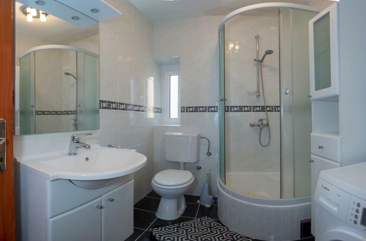Prime Location Penthouse Apt With A Large Terrace Split Exteriör bild